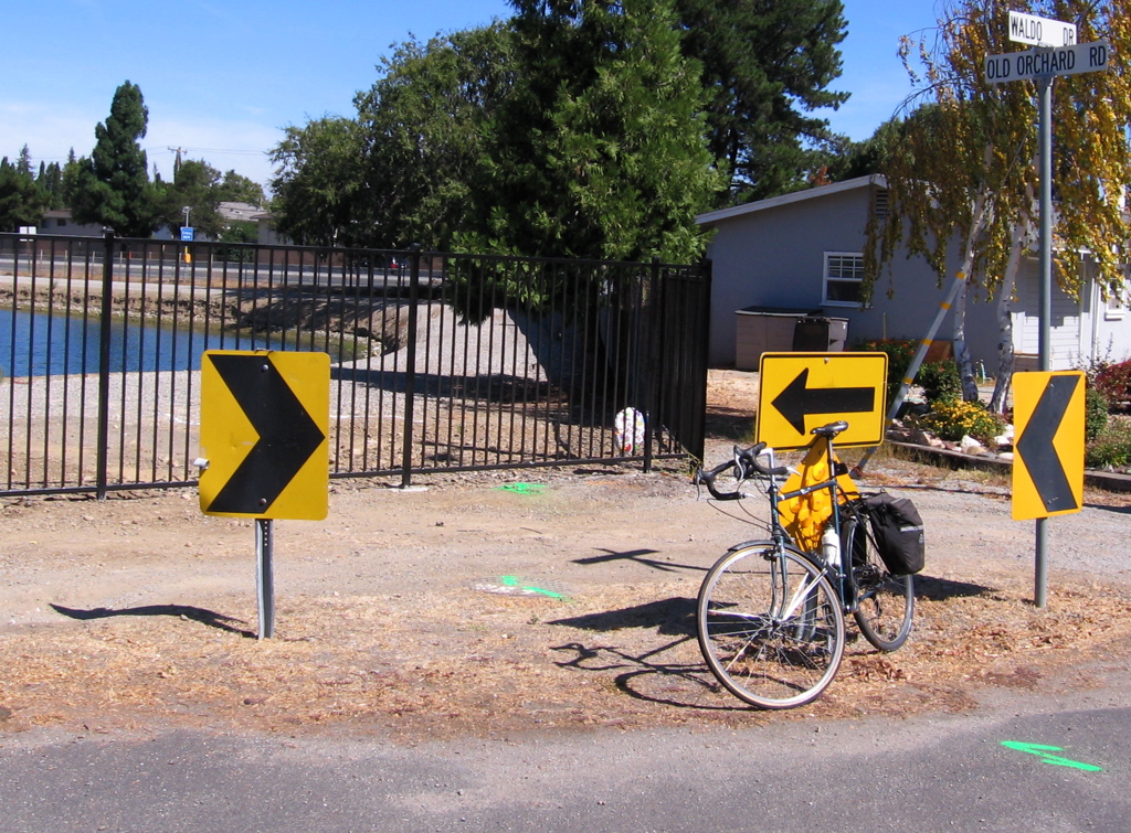 Parallel route (Old Orchard Rd.): Open fence.